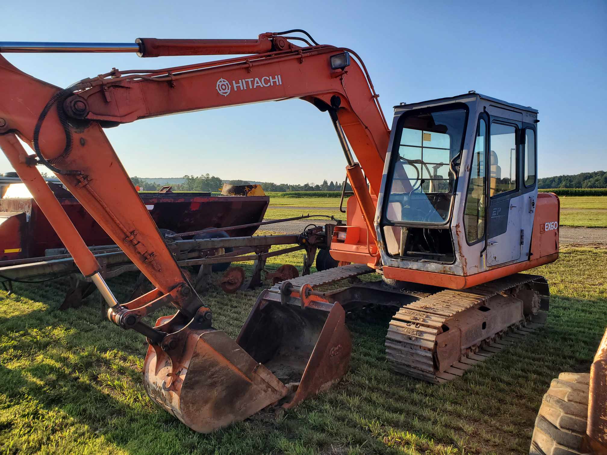Hitachi EX60 Excavator | Proxibid