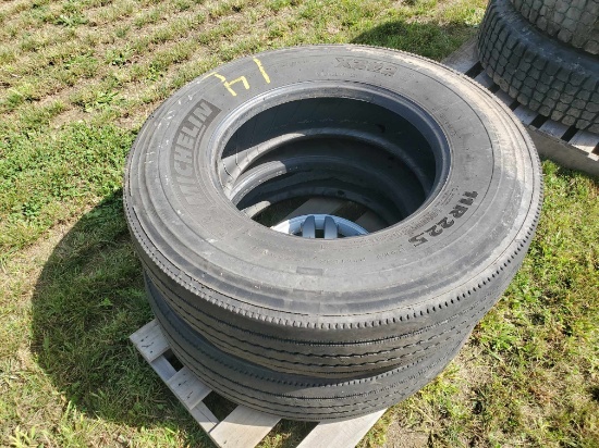 (2) Michelin XZE2  11R22.5  Tires