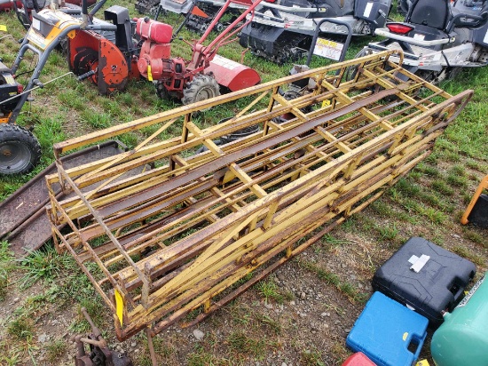 (5) 8' Skeleton Hay Elevator Sections Including Base And Idler Ends