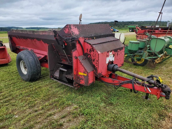 Gehl 1309 Scavenger Single Axle Manure Spreader