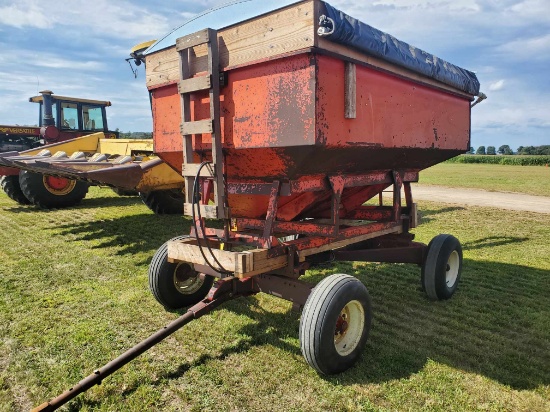 Ficklin Gravity Box With Heider 8 Ton Gear,