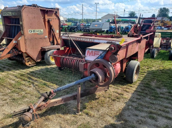 Massey Ferguson 124 Baler With Model 22 Thrower