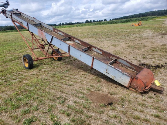 Farmec 25' Transport Hay/Grain Elevator