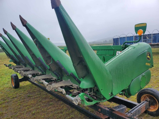 John Deere 606C  6X30 Corn Head