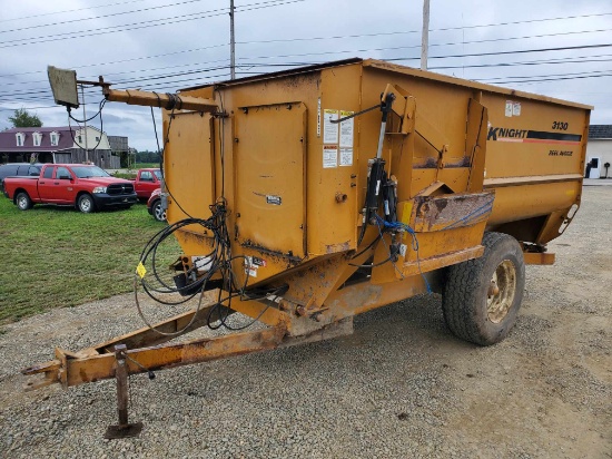 Kuhn Knight 3130 Reel Auggie TMR Mixer