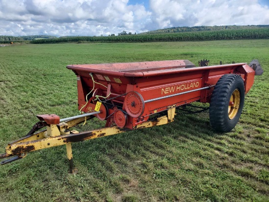 New Holland 328 Manure Spreader