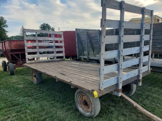 7-1/2' X 14' Wooden Flat Rack With Gear