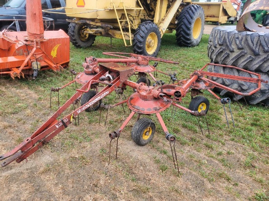 New Holland 163  4 Rotor Hay Tedder