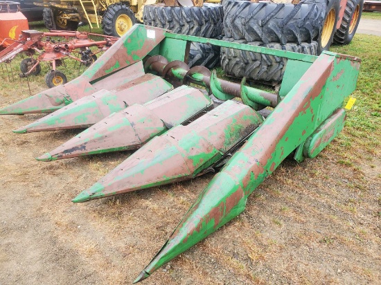 John Deere 443 Corn Head