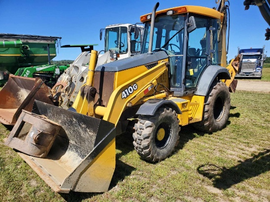 2002 John Deere 410G Backhoe With Enclosed Cab,