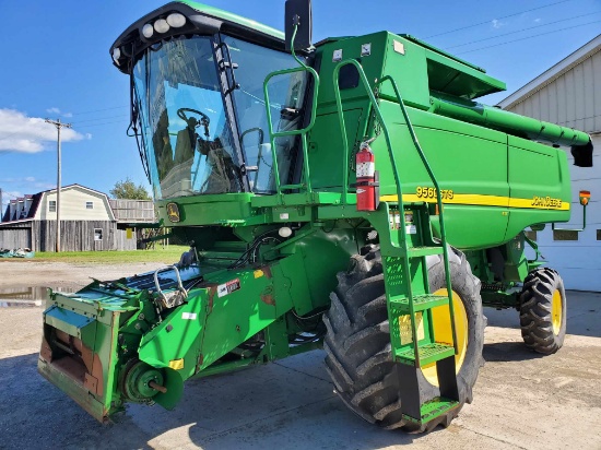 2006 John Deere 9560 STS Combine
