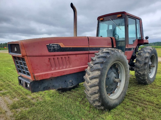 International 6388. 2+2 Tractor (See Owner Comments In Pictures)