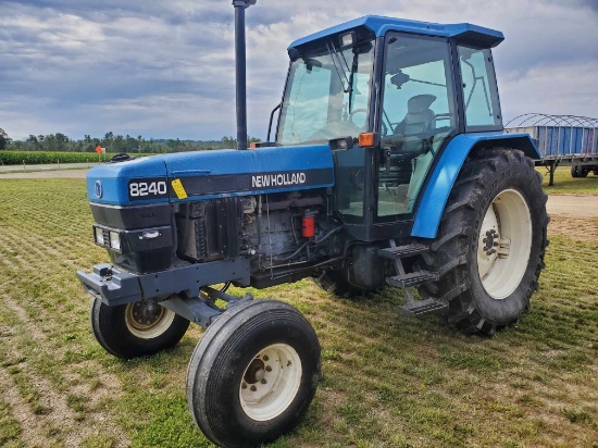 New Holland 8240 Powerstar SLE Cab Tractor