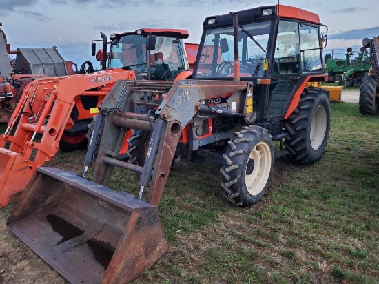 Zetor 3340 MFWD Cab Tractor with Allied 495 Loader & 6' Bucket
