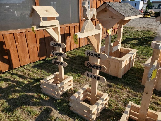 Amish Made Rooster/Flower Planter