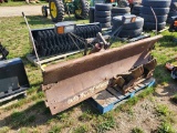 Western Uni Mount 7-1/3' Snow Plow With Pump