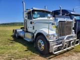 2017 International 9900i Day Cab Road Tractor