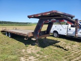 2005 Moritz 25' Gooseneck Trailer