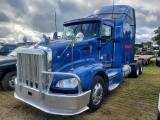 2012 Kenworth T660 Sleeper Tandem Axle Road Tractor
