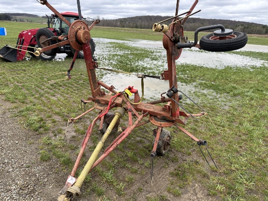 Vicon 4 Rotor Vertical Wing Fold Hay Tedder