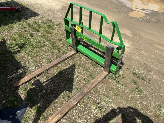 Frontier Global Quick Tach 48” Adjustable Pallet Forks With Back Guard