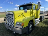 2000 Freightliner Tandem Axle Sleeper Truck