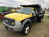 2005 Ford F-450 XL 4X4 Truck