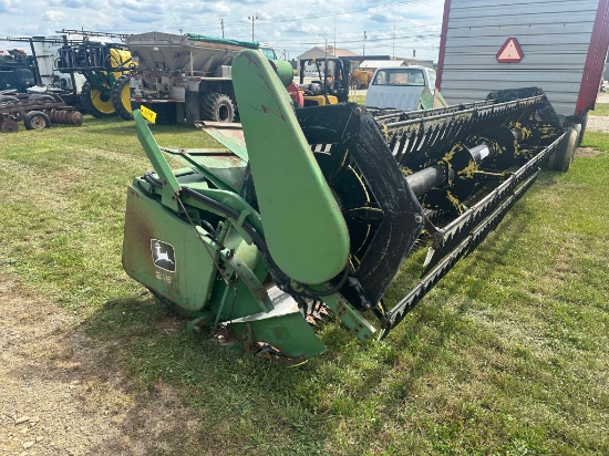 John Deere 216  Flex Head Grain Platform