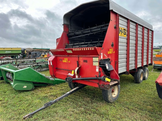 H&S Super 7+4 Forage Box With Roof