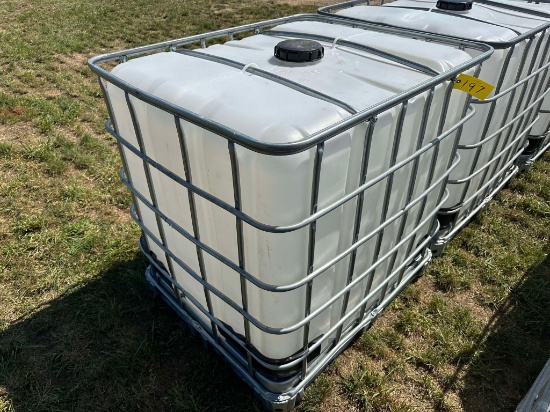 275 Gallon Poly Tote With Valve Used For Fish Oil