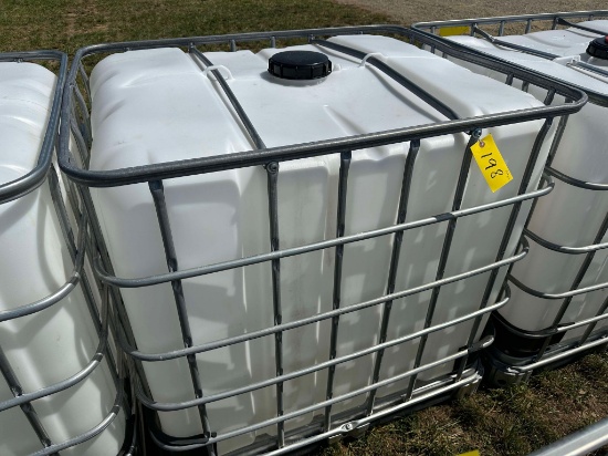 275 Gallon Poly Tote With Valve Used For Fish Oil