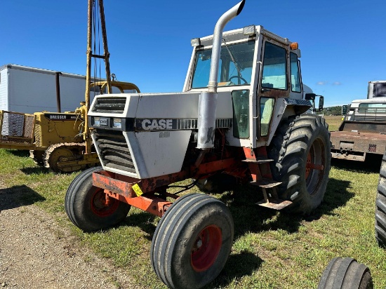 Case 2290 Cab  2 Wheel Drive Tractor