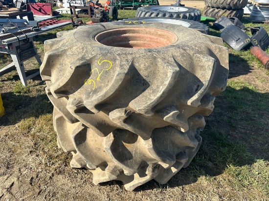 Pair Of 23.1 X 26 Rice & Cane Tires On Gleaner 10 Bolt Wheels
