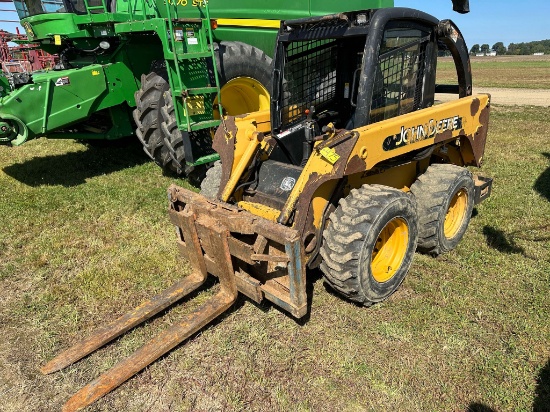 John Deere 250 Skid Steer