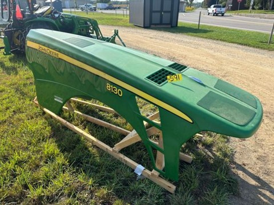 John Deere 8030 Series Hood