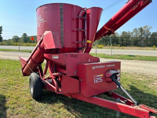 Gehl 125 Grinder Mixer With Pto/Hydraulic Drive