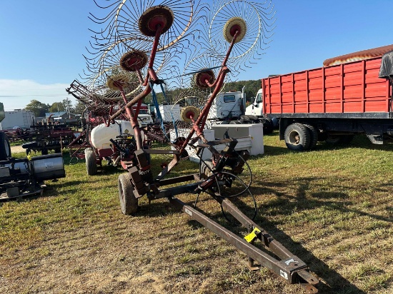 10 Wheel Hydraulic Fold Wheel Rake