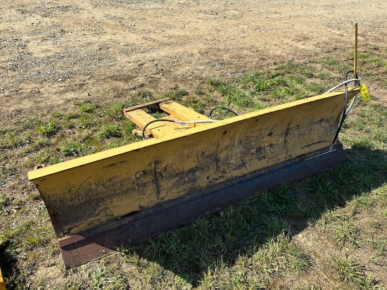 7-1/2’ Forklift Snow Plow With Hydraulic Angle