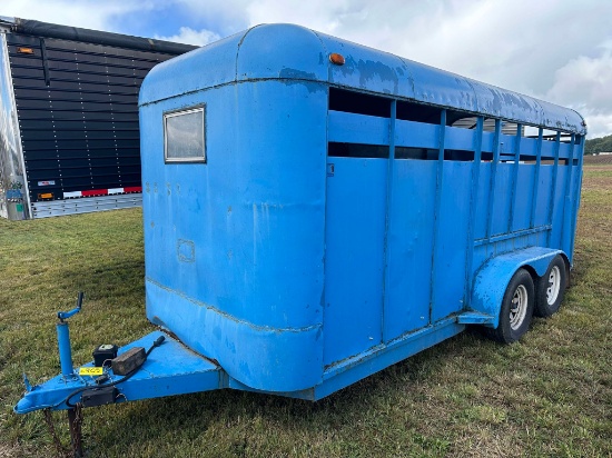 2001 Monarch 16’ Tandem Axle Stock Trailer