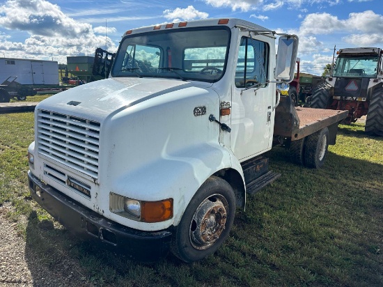 1995 International 4700 Low Pro Single Axle Truck