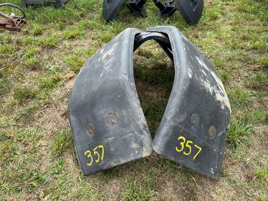 Pair Of Case IH Front Fenders