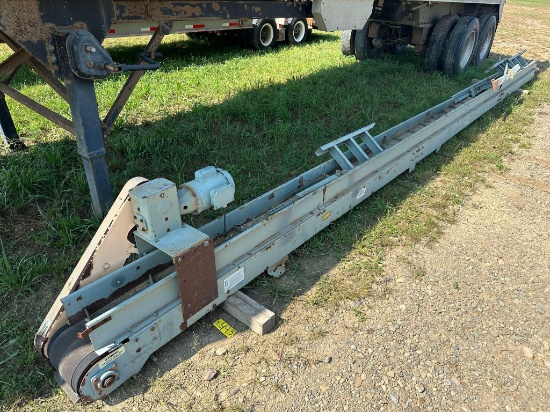 Hy-Trol 7” X 30’ Cleated Belt Converter With Stands, Motor