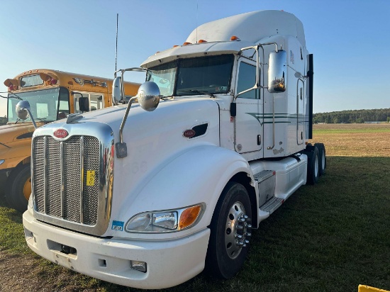 2012 Peterbilt 386 Sleeper Road Tractor