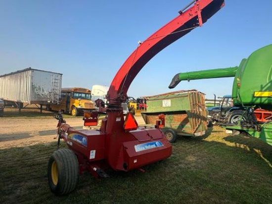 New Holland 790 Pull Type Forage Harvester