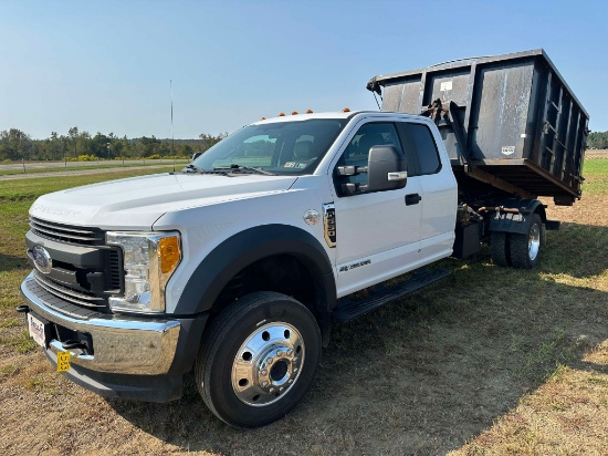 2017 Ford F-550 4WD  Hook Lift Truck
