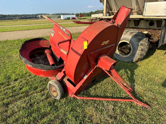 New Holland 28 Whirl-A-Feed Forage Blower