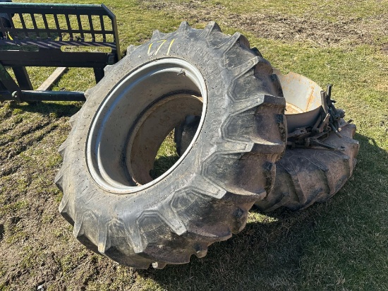 Pair Of 14.9 X 28 T-Rail Duals With Binders & Hooks, 75% Tread