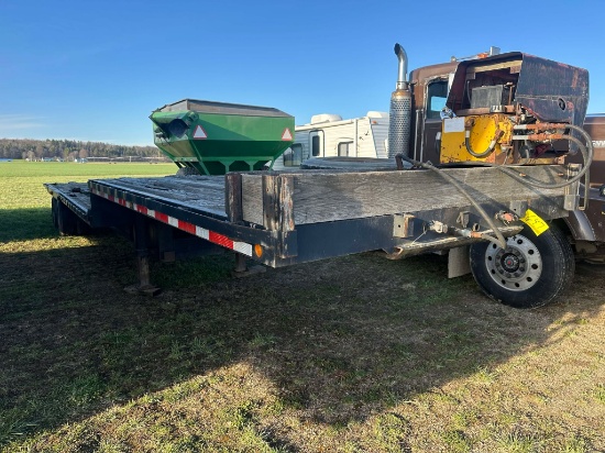 1983 Hobbs 43’ Hydraulic Tilt Deck Tandem Axle Trailer