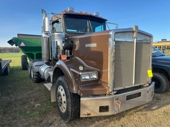 1992 Kenworth T-800 Day Cab Tandem Axle Road Tractor