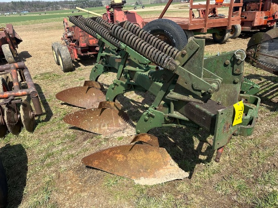 Oliver 348 3-Bottom 18” Spring Auto Reset Plow